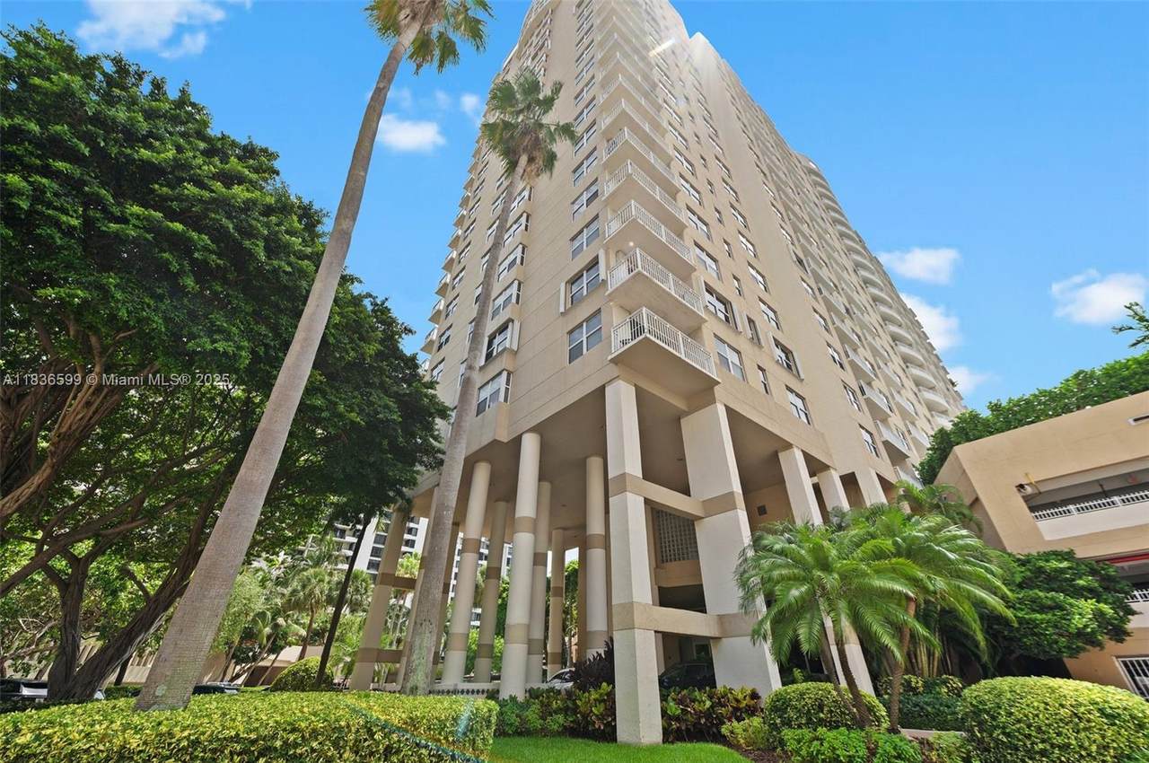 https://bt-photos.global.ssl.fastly.net/miami/1280_boomver_1_A11836599-2.jpg