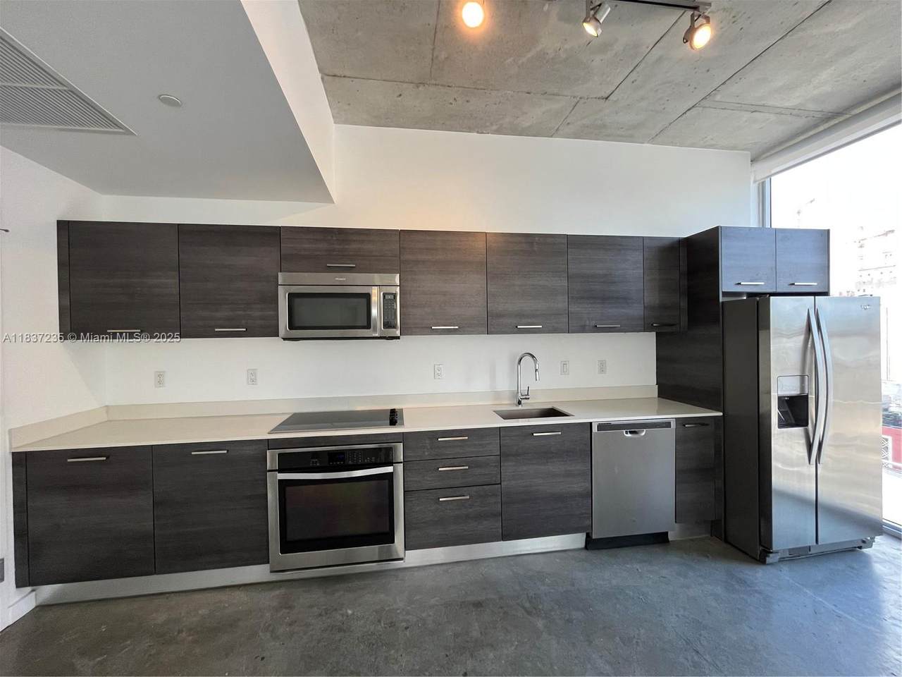 151 1st St - Photo 1