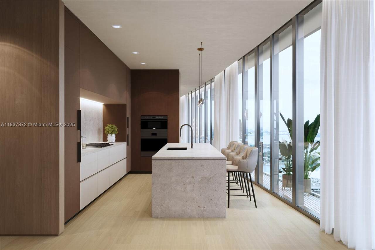 https://bt-photos.global.ssl.fastly.net/miami/1280_boomver_1_A11837372-2.jpg