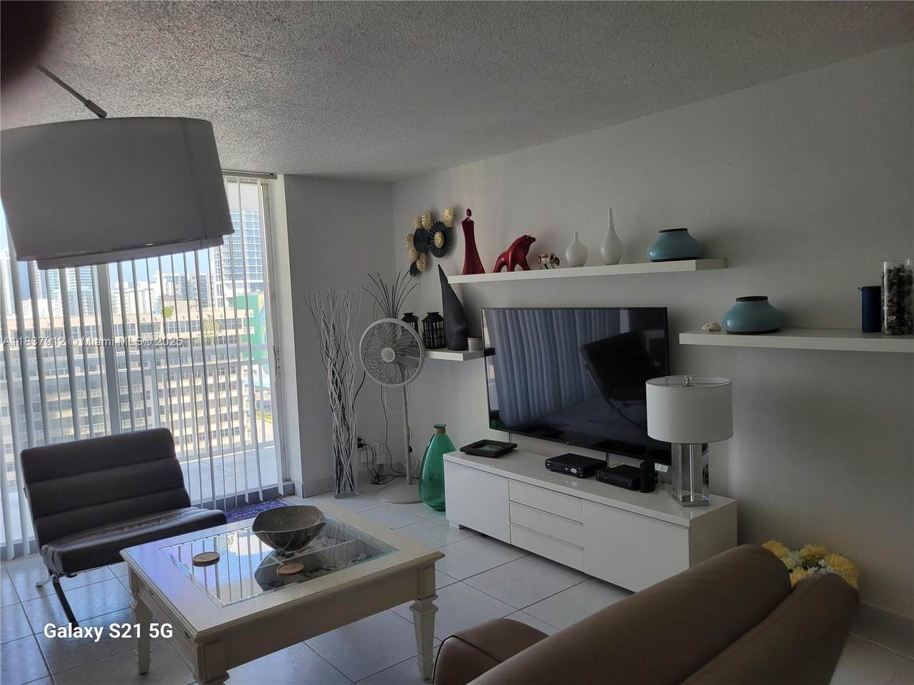 1849 Ocean Dr - Photo 1
