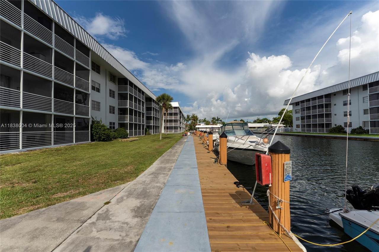 https://bt-photos.global.ssl.fastly.net/miami/1280_boomver_1_A11838004-2.jpg