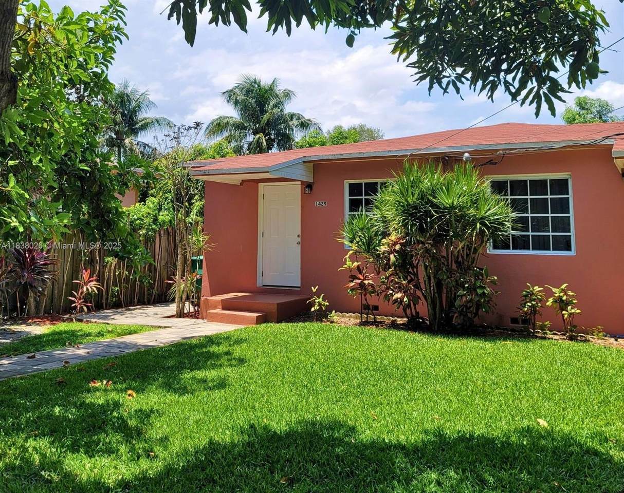 1429 147th St - Photo 1