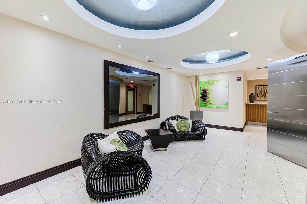 https://bt-photos.global.ssl.fastly.net/miami/1280_boomver_1_A11838184-2.jpg