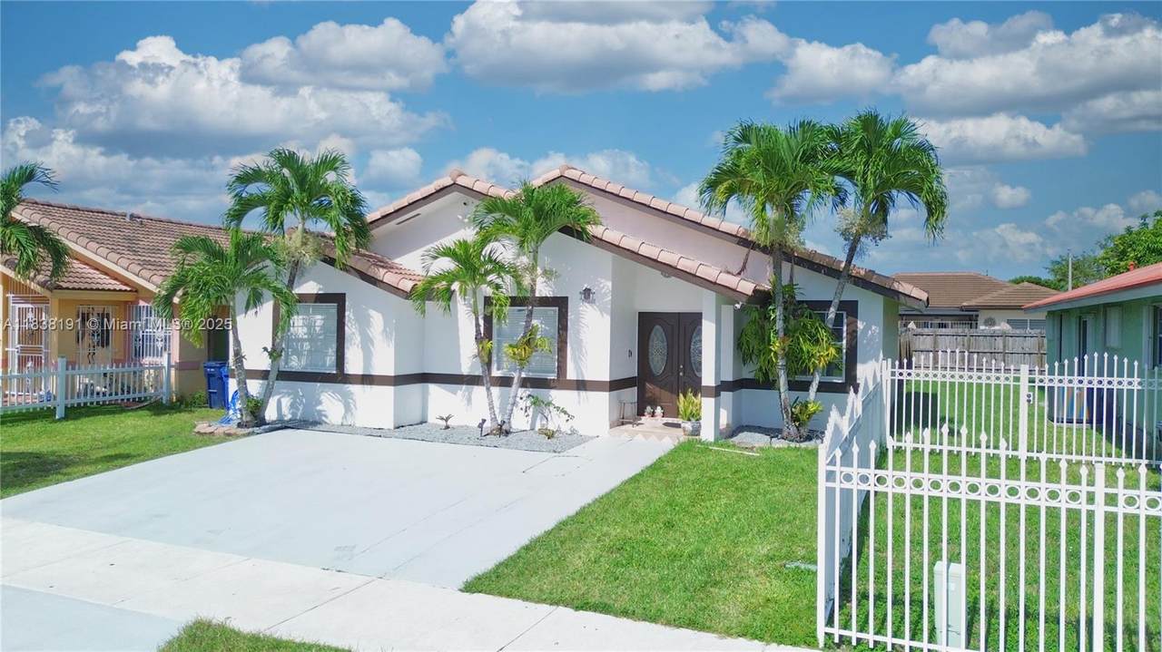 https://bt-photos.global.ssl.fastly.net/miami/1280_boomver_1_A11838191-2.jpg