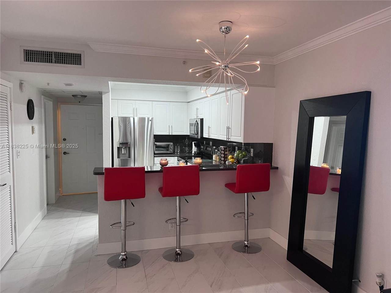 https://bt-photos.global.ssl.fastly.net/miami/1280_boomver_1_A11838225-2.jpg