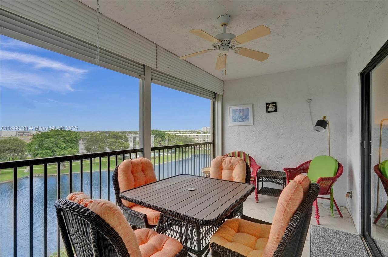 2215 Cypress Island Dr - Photo 1