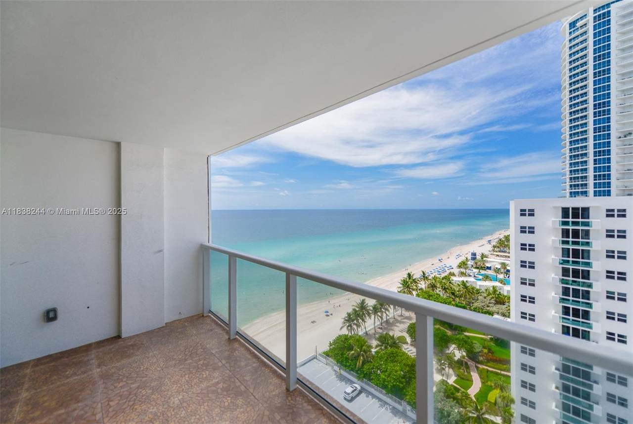2751 Ocean Dr - Photo 1