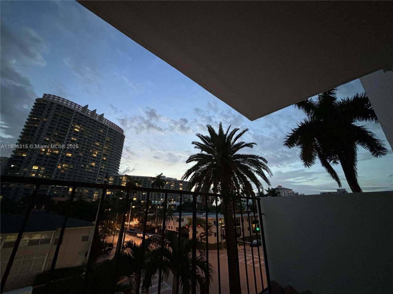 https://bt-photos.global.ssl.fastly.net/miami/1280_boomver_1_A11838315-2.jpg
