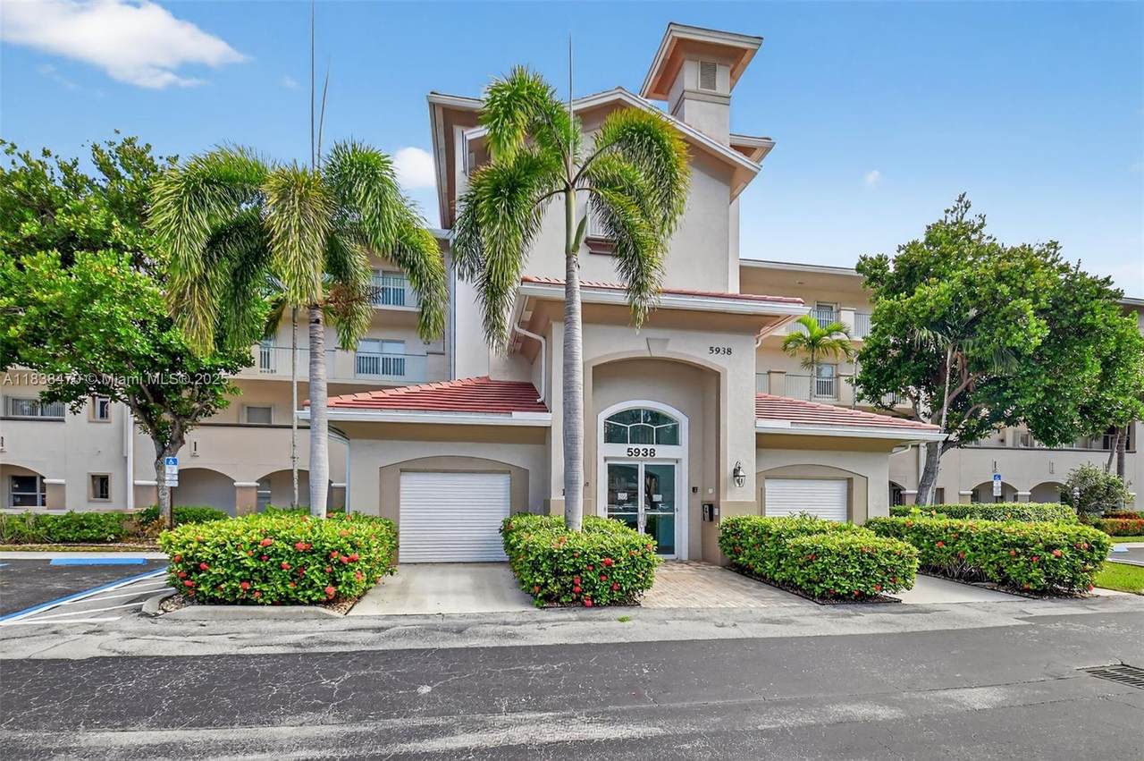 5938 Crystal Shores Dr - Photo 1