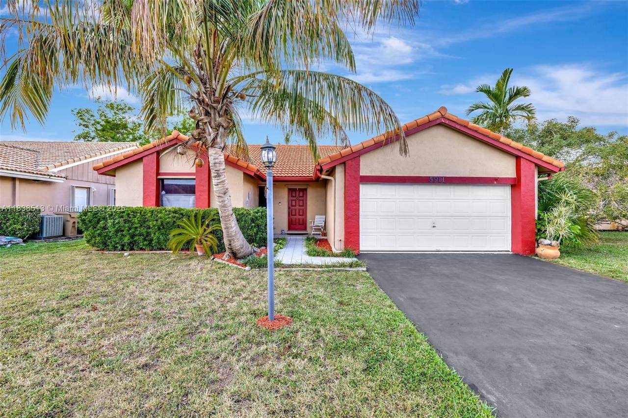 5911 Epsom Ln - Photo 1