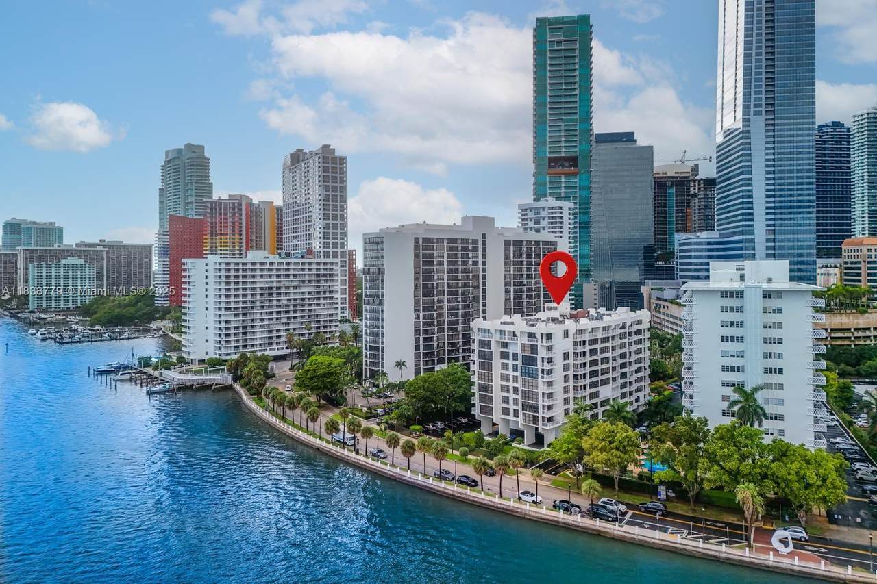 1440 Brickell Bay Dr - Photo 1