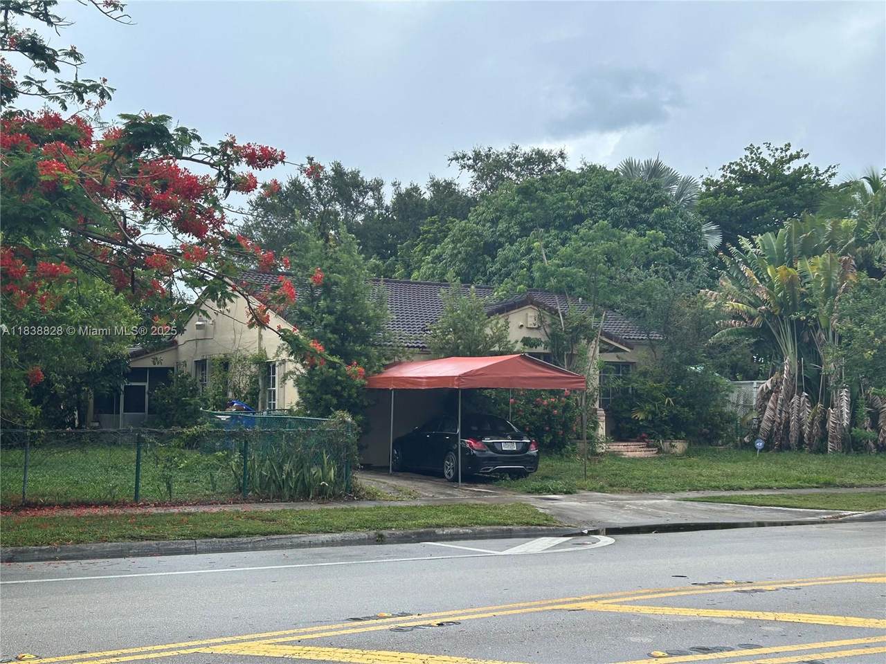 https://bt-photos.global.ssl.fastly.net/miami/1280_boomver_1_A11838828-2.jpg