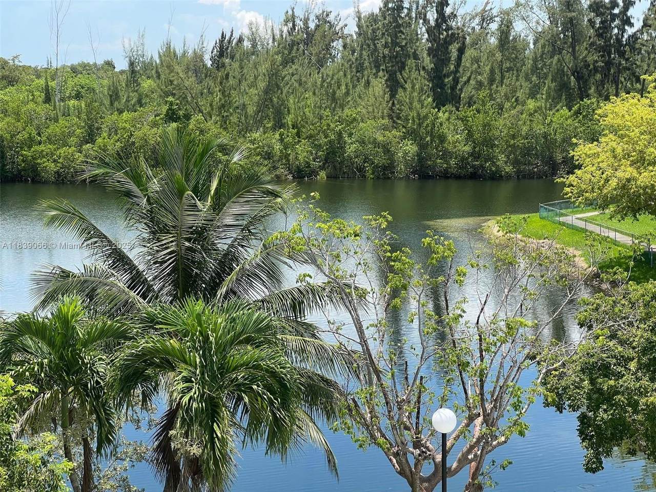 https://bt-photos.global.ssl.fastly.net/miami/1280_boomver_1_A11839066-2.jpg