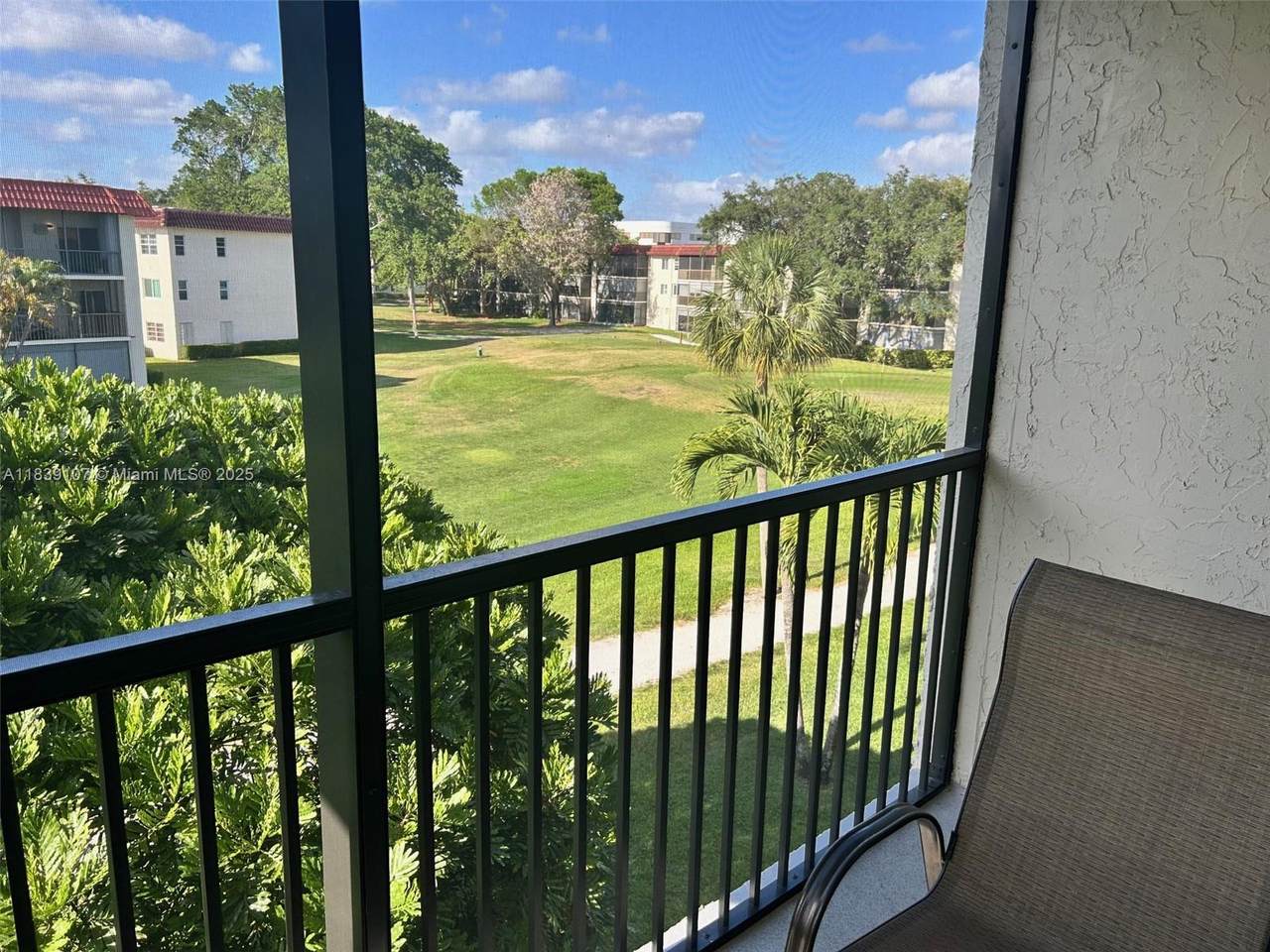 https://bt-photos.global.ssl.fastly.net/miami/1280_boomver_1_A11839107-2.jpg