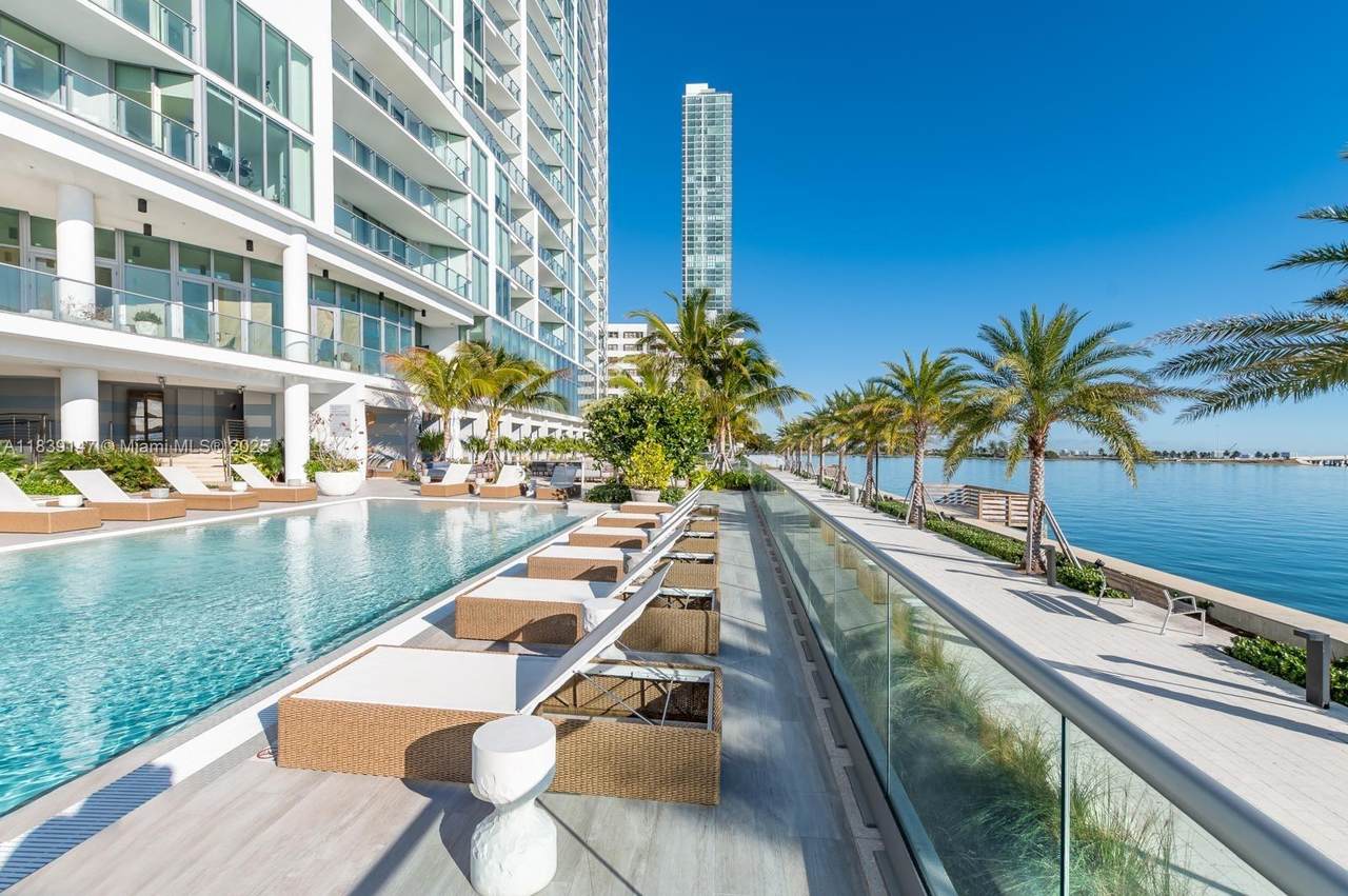 https://bt-photos.global.ssl.fastly.net/miami/1280_boomver_1_A11839147-2.jpg