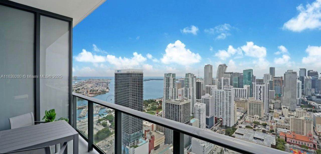 https://bt-photos.global.ssl.fastly.net/miami/1280_boomver_1_A11839280-2.jpg