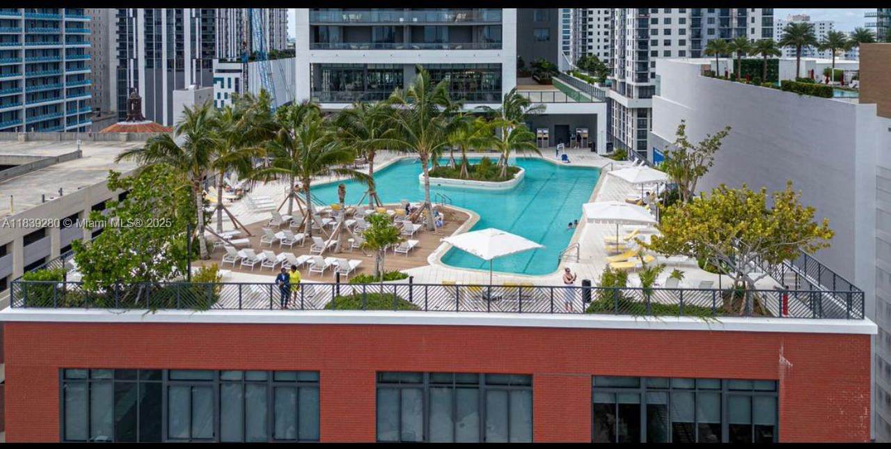 https://bt-photos.global.ssl.fastly.net/miami/1280_boomver_1_A11839280-2.jpg