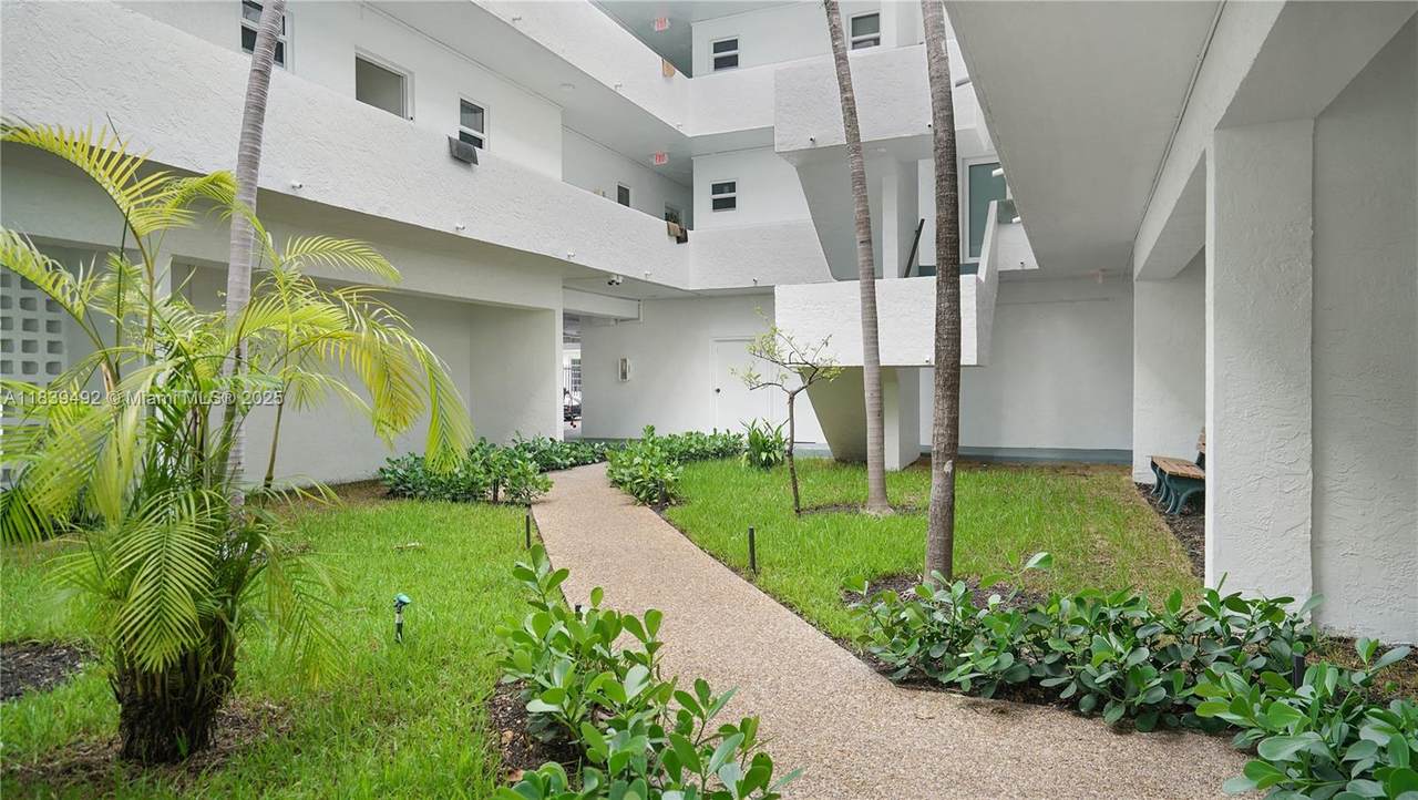 https://bt-photos.global.ssl.fastly.net/miami/1280_boomver_1_A11839492-2.jpg