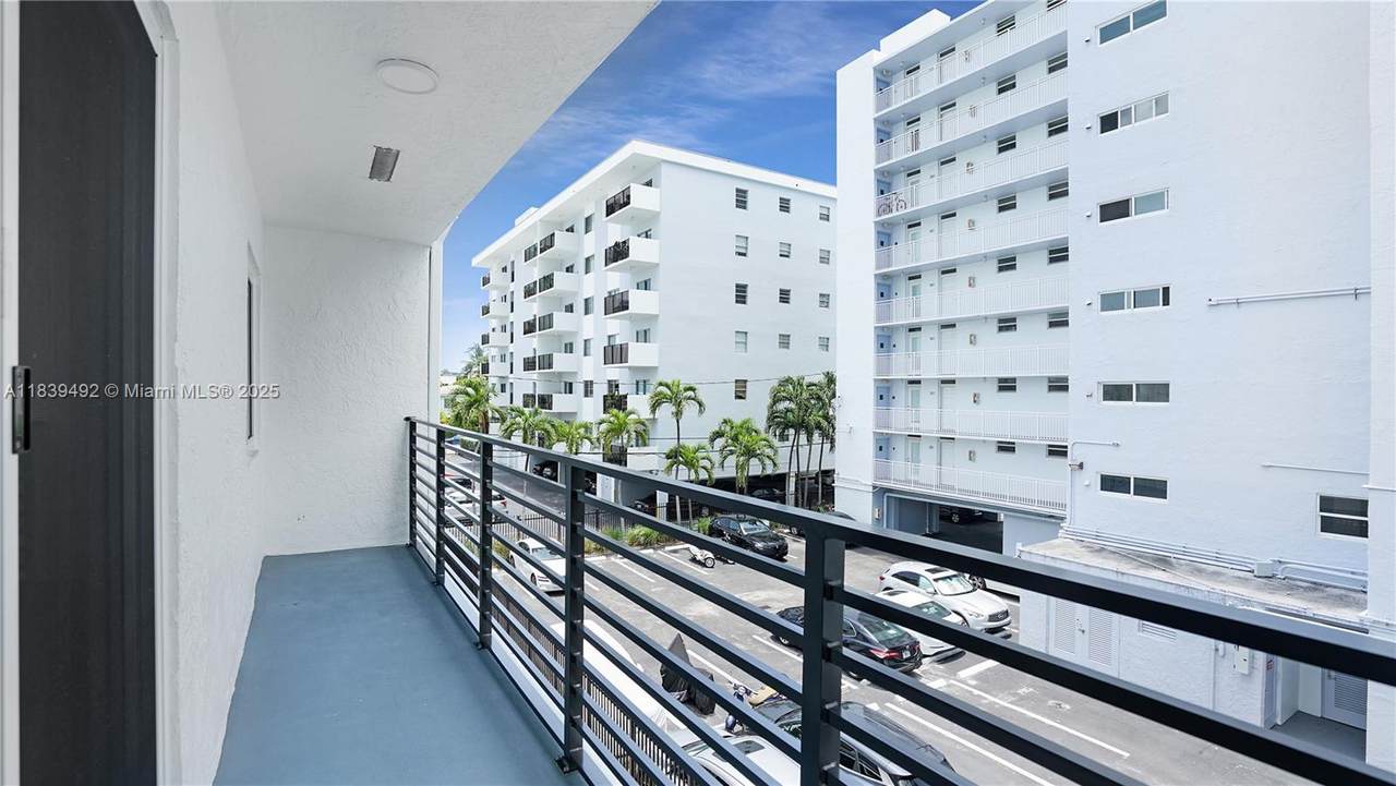 https://bt-photos.global.ssl.fastly.net/miami/1280_boomver_1_A11839492-2.jpg