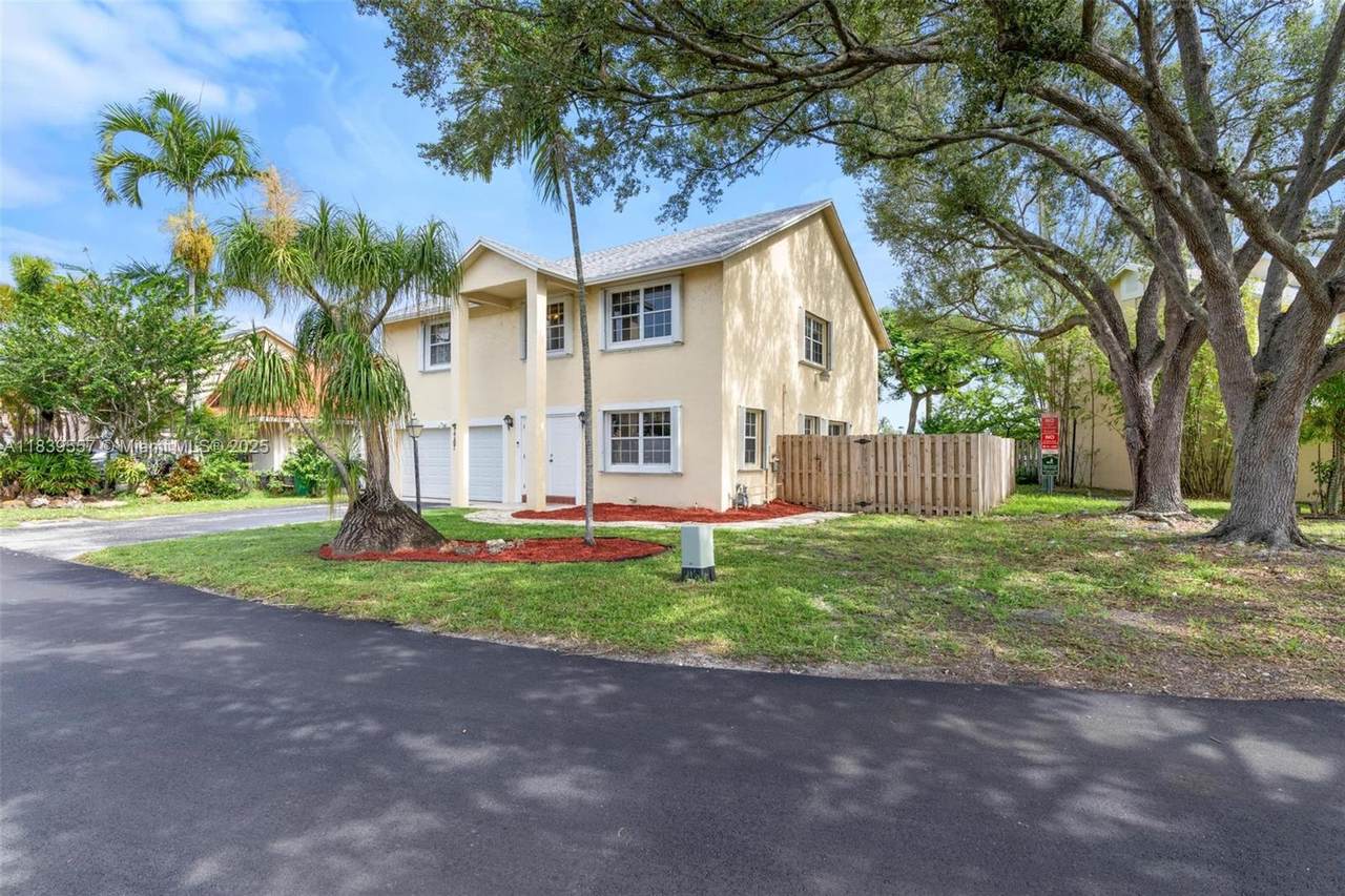 https://bt-photos.global.ssl.fastly.net/miami/1280_boomver_1_A11839557-2.jpg