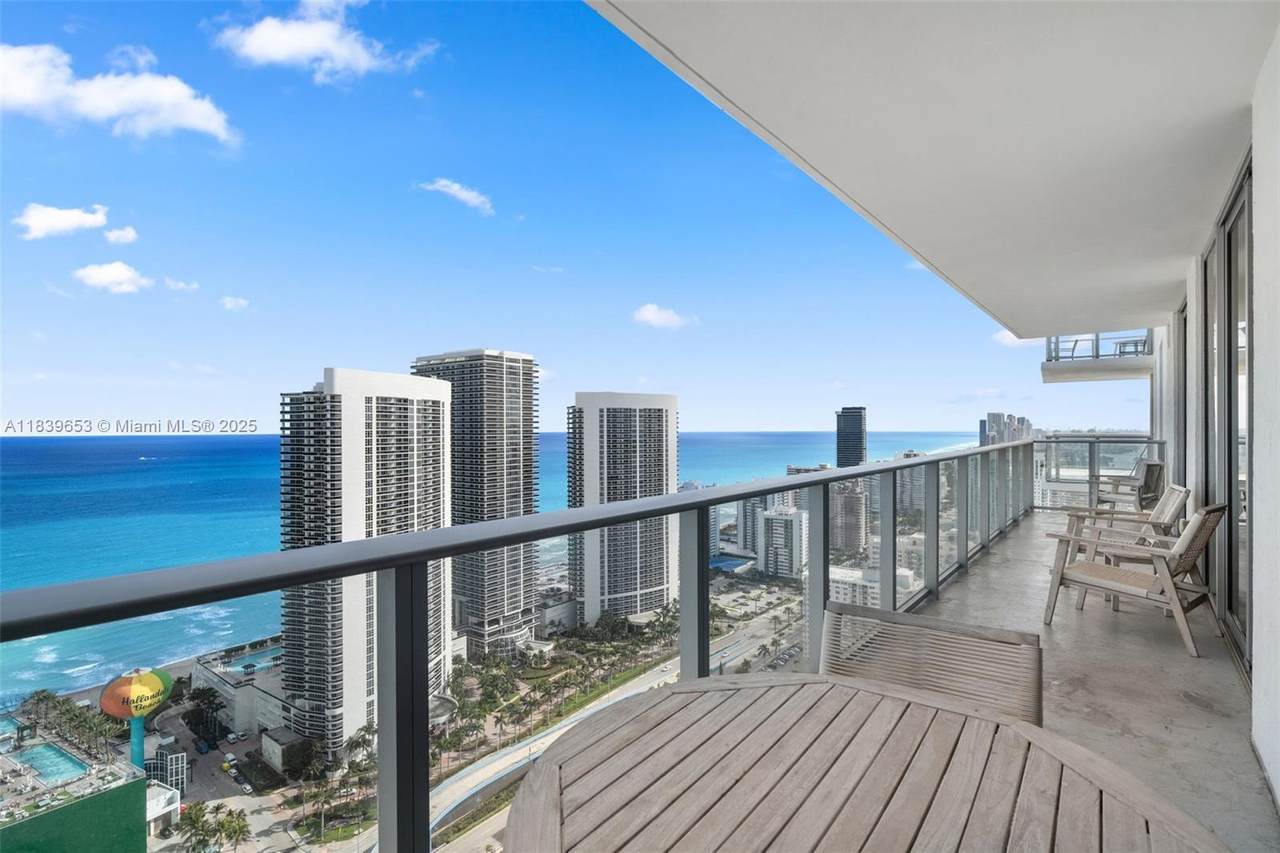 4010 Ocean Dr - Photo 1