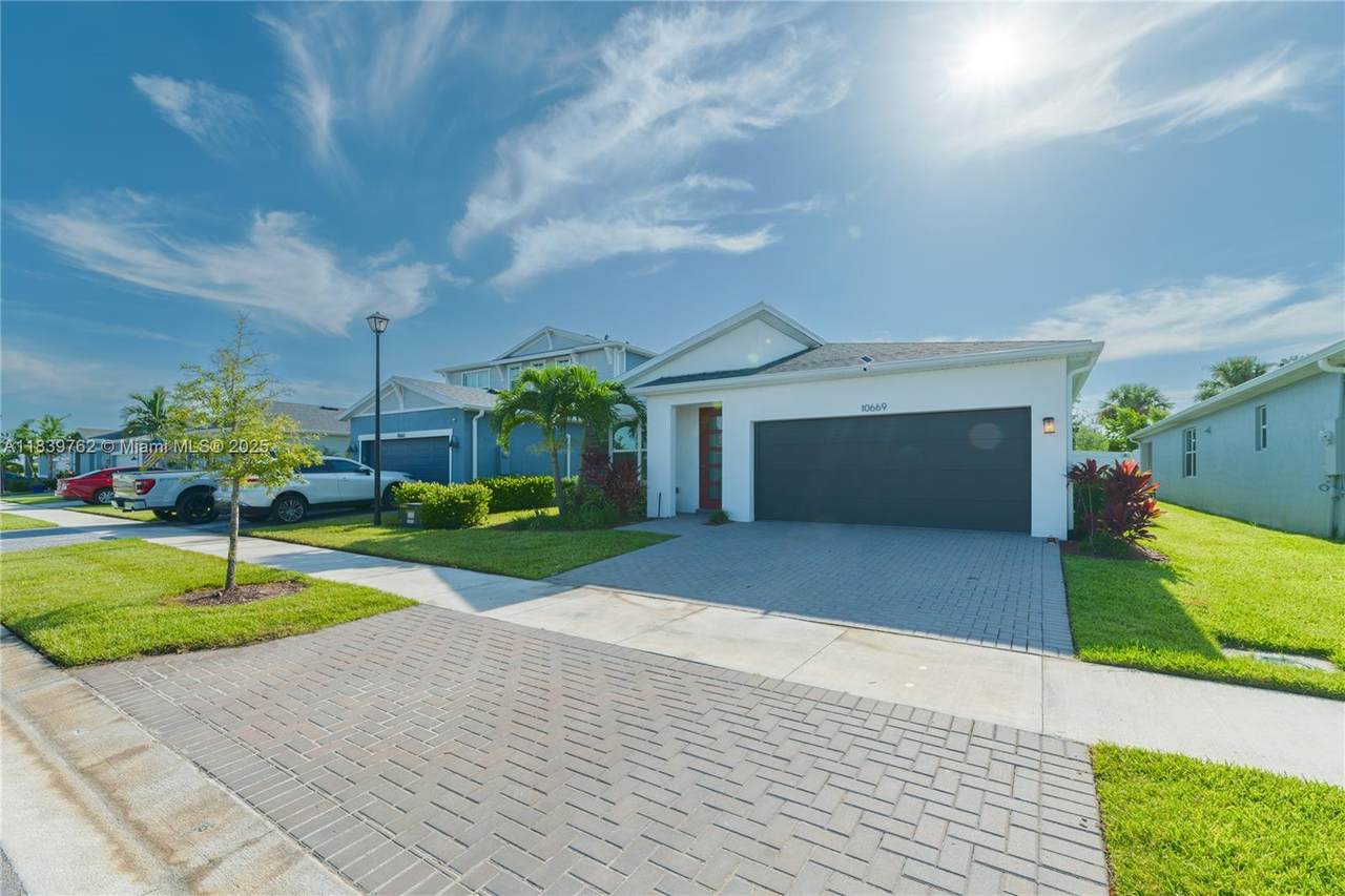 https://bt-photos.global.ssl.fastly.net/miami/1280_boomver_1_A11839762-2.jpg