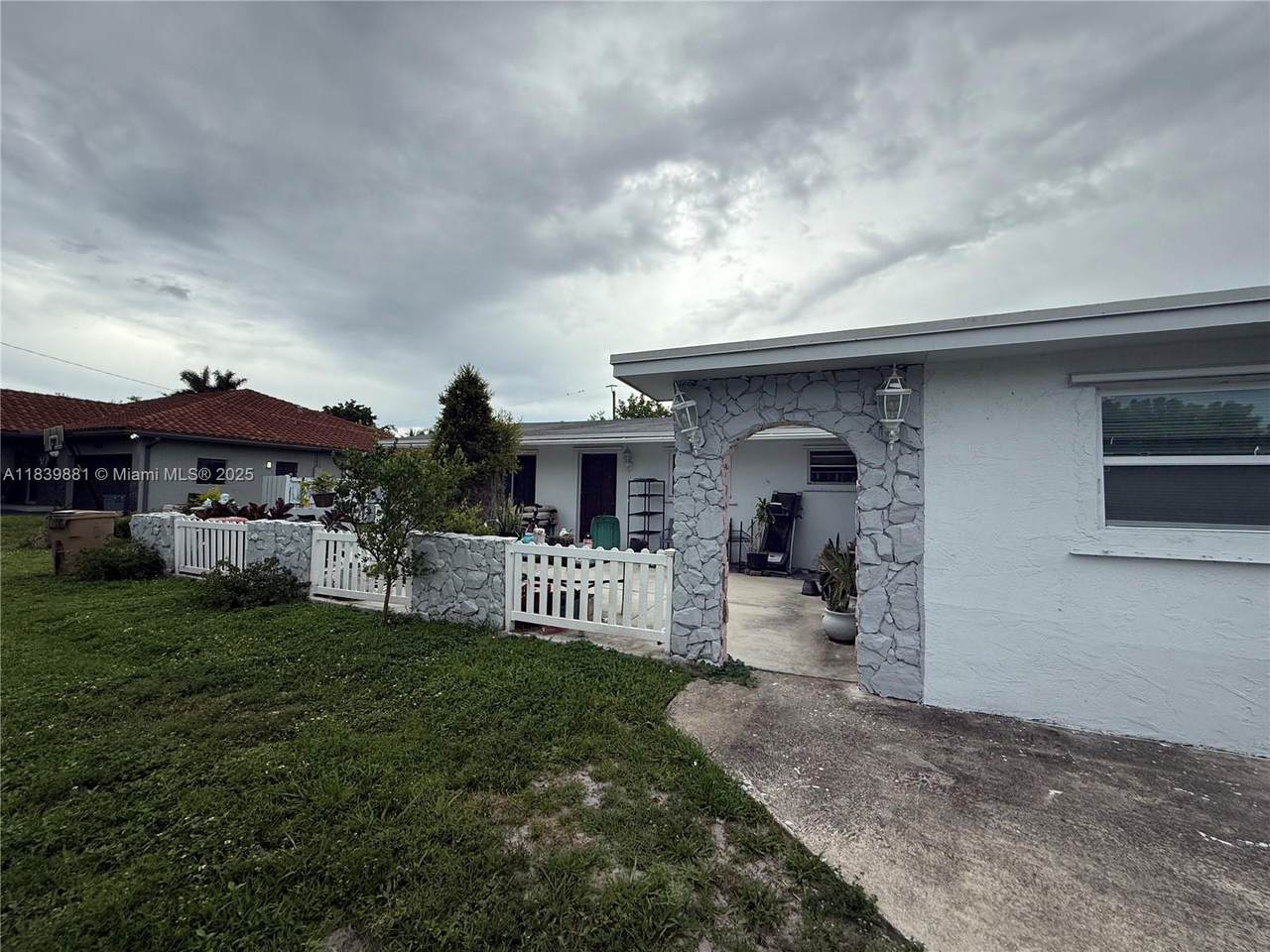 6550 56th St - Photo 1
