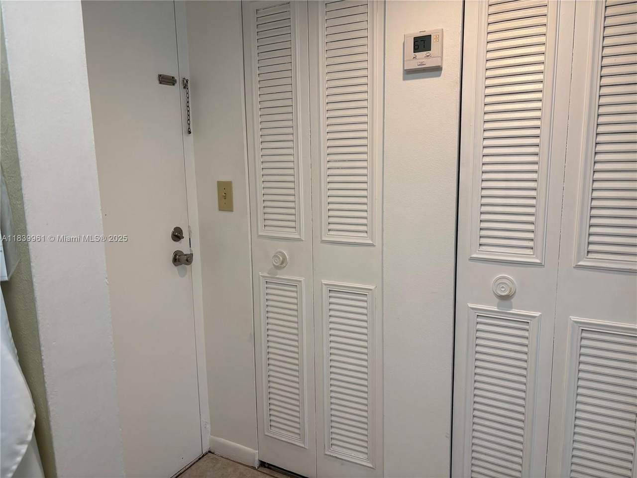 14525 Kendall Dr - Photo 1