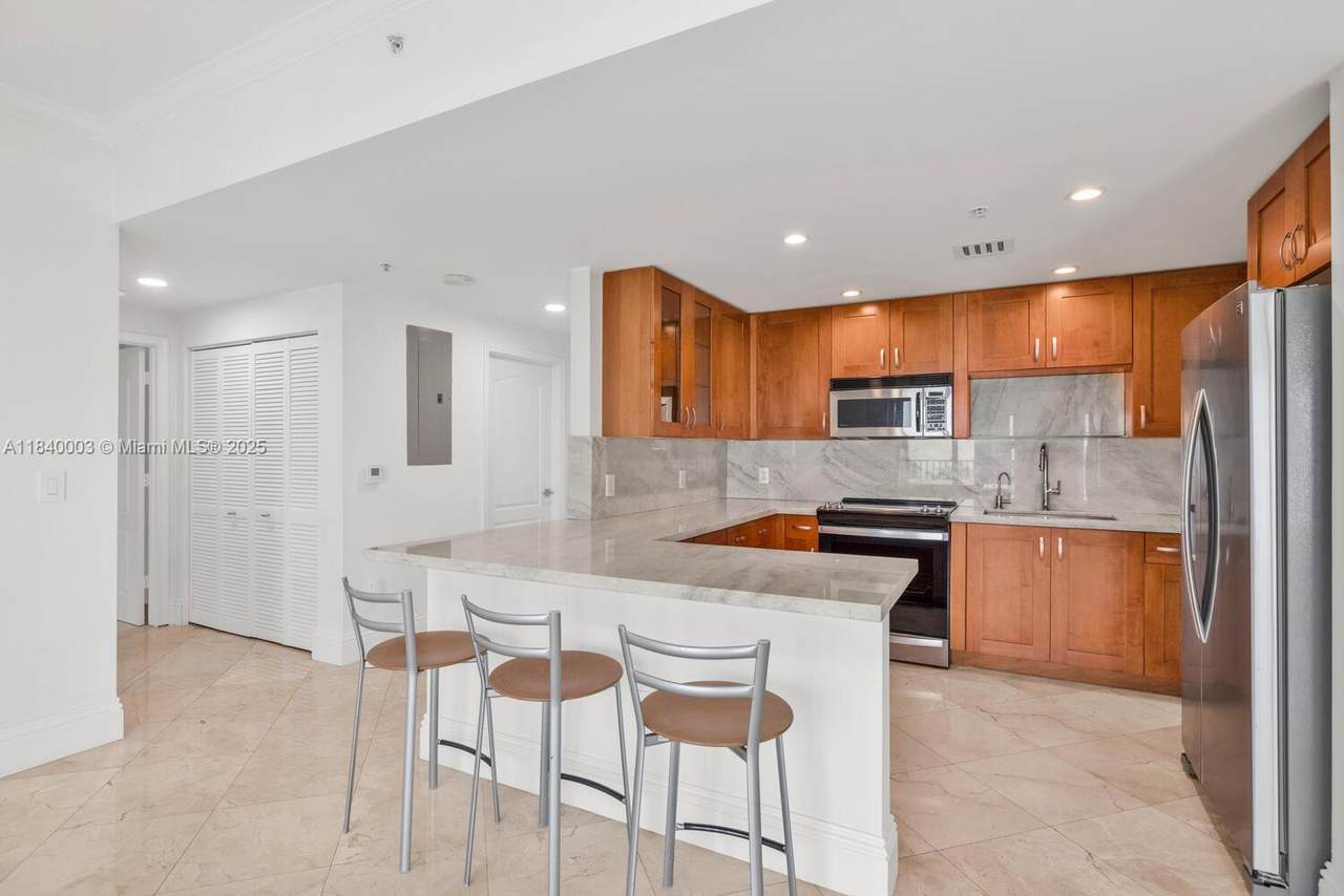 20 Calabria Ave - Photo 1