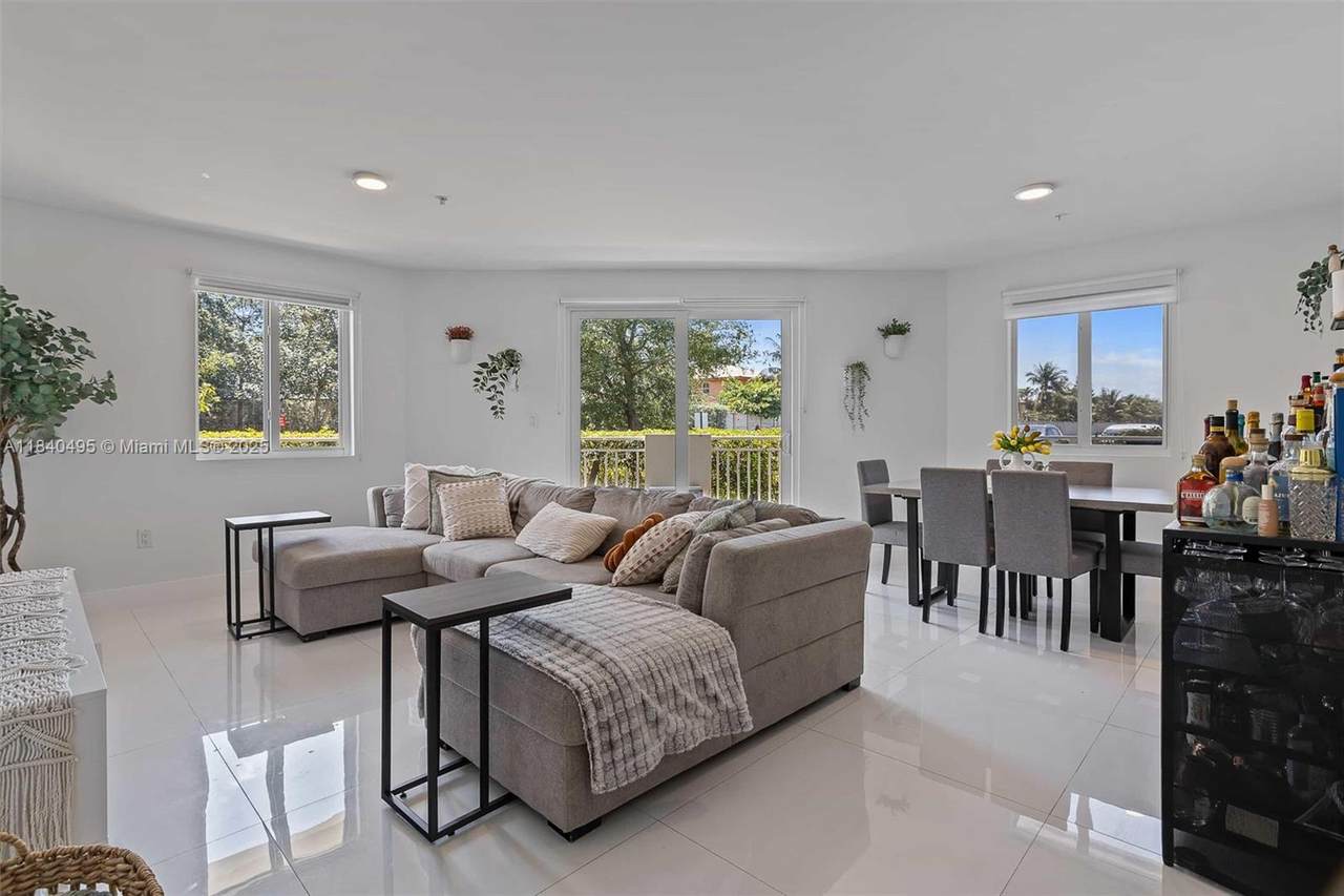 https://bt-photos.global.ssl.fastly.net/miami/1280_boomver_1_A11840495-2.jpg