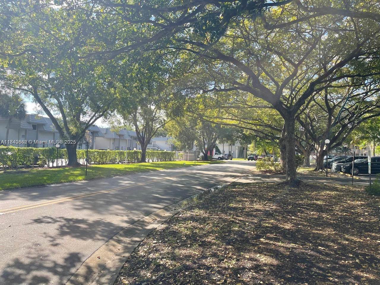 https://bt-photos.global.ssl.fastly.net/miami/1280_boomver_1_A11840662-2.jpg