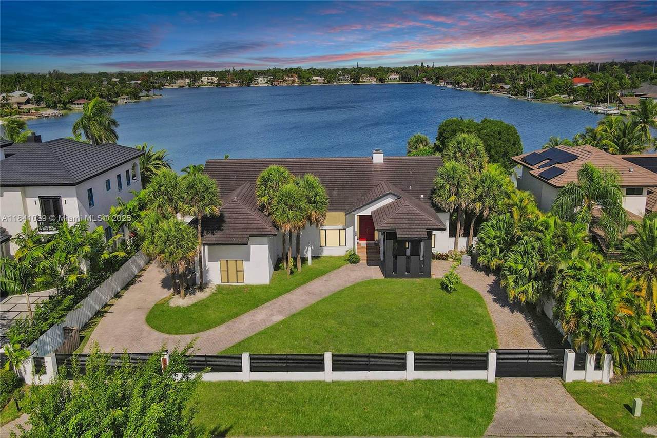 13724 92nd Ct - Photo 1