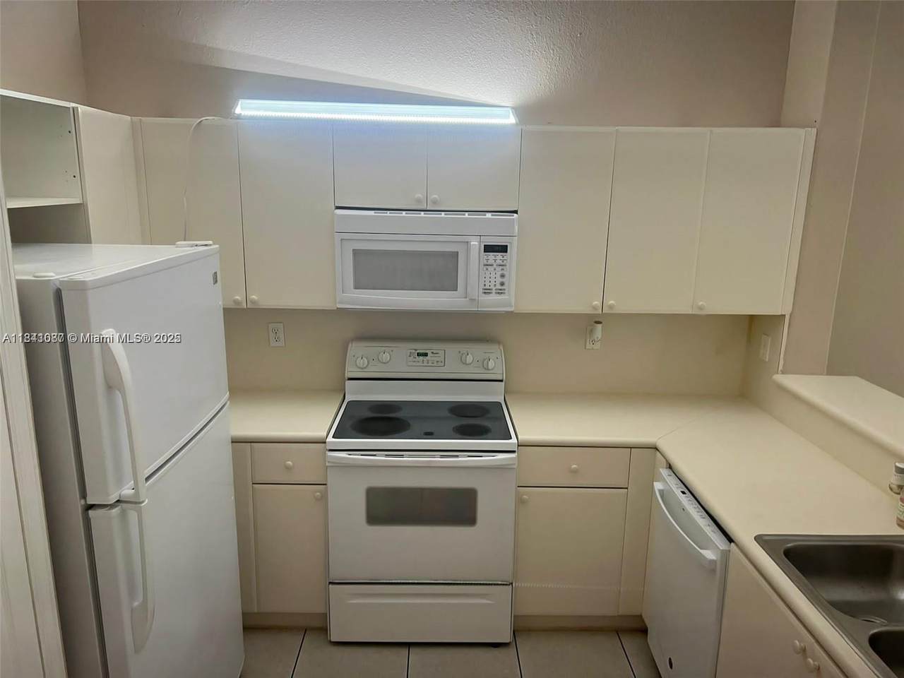 1666 27th Ct - Photo 1