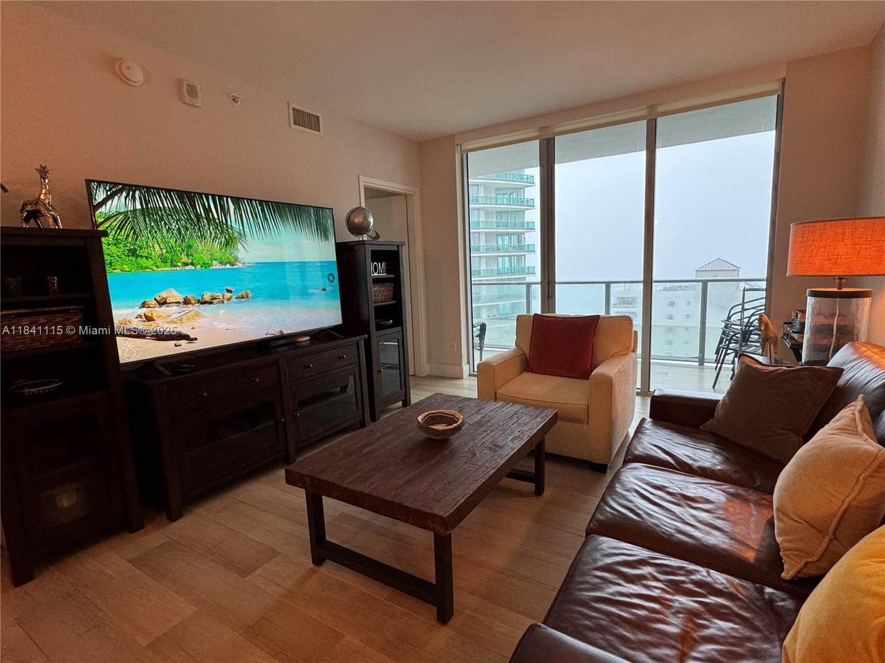 https://bt-photos.global.ssl.fastly.net/miami/1280_boomver_1_A11841115-2.jpg