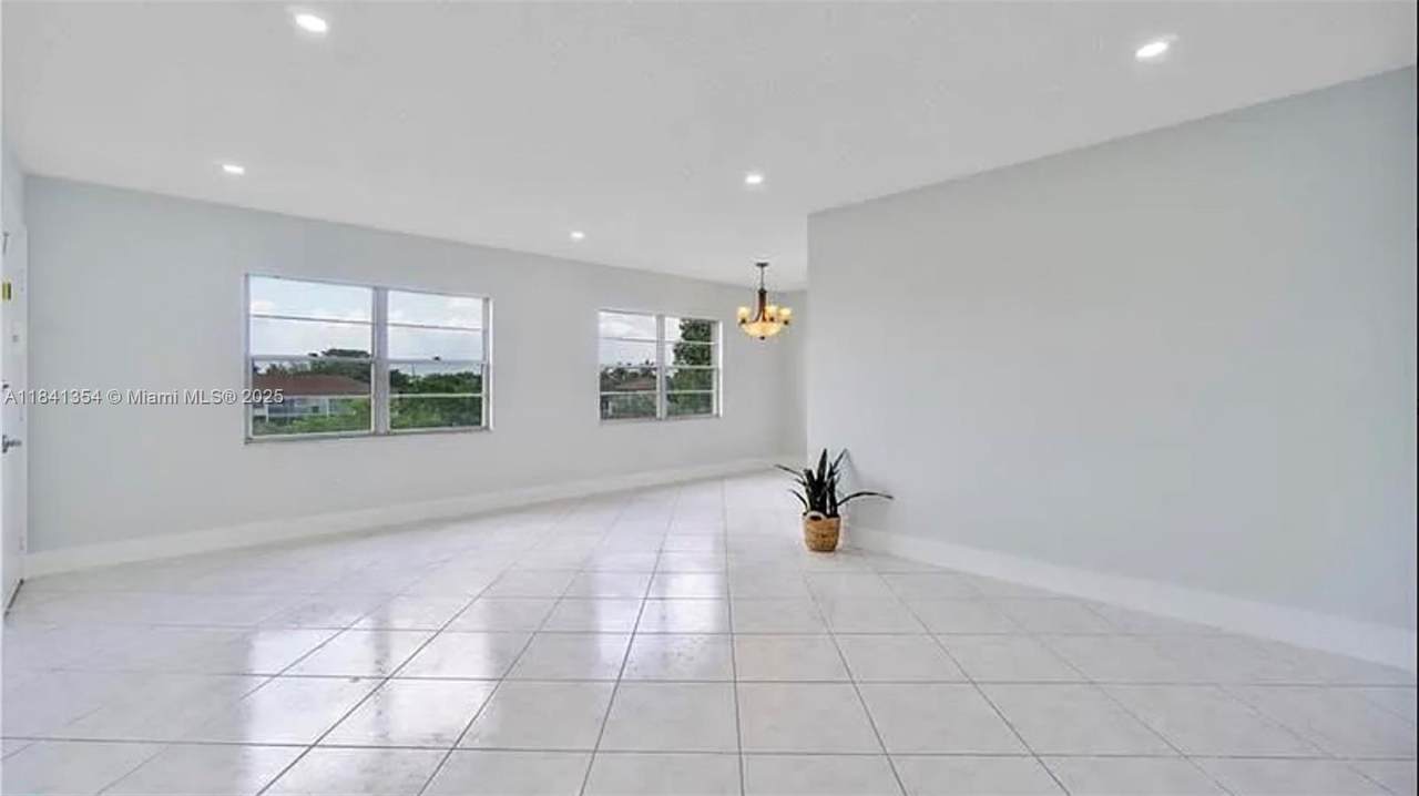 https://bt-photos.global.ssl.fastly.net/miami/1280_boomver_1_A11841354-2.jpg