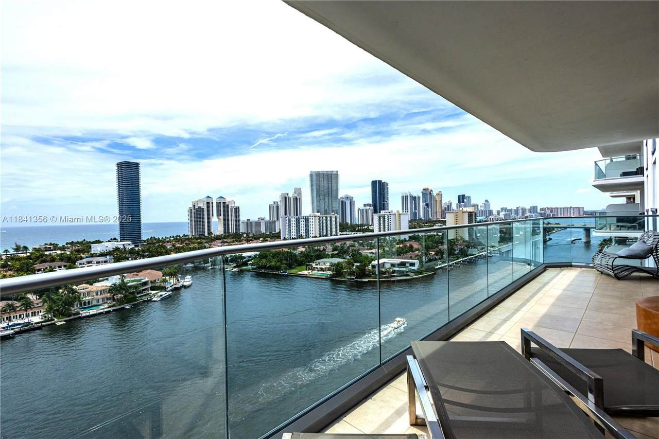 https://bt-photos.global.ssl.fastly.net/miami/1280_boomver_1_A11841356-2.jpg