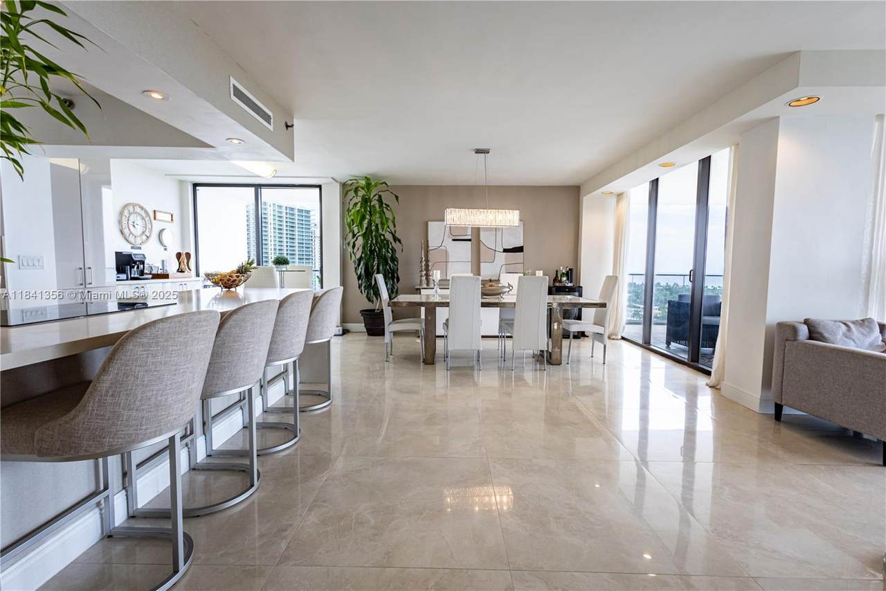 https://bt-photos.global.ssl.fastly.net/miami/1280_boomver_1_A11841356-2.jpg