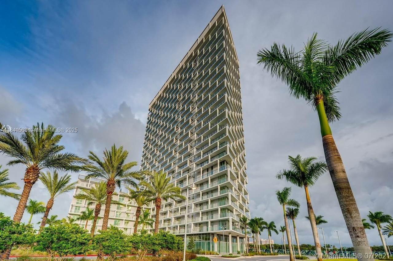 2000 Metropica Way - Photo 1