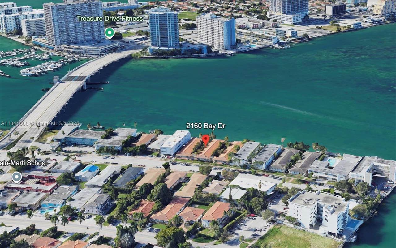 2160 Bay Dr - Photo 1