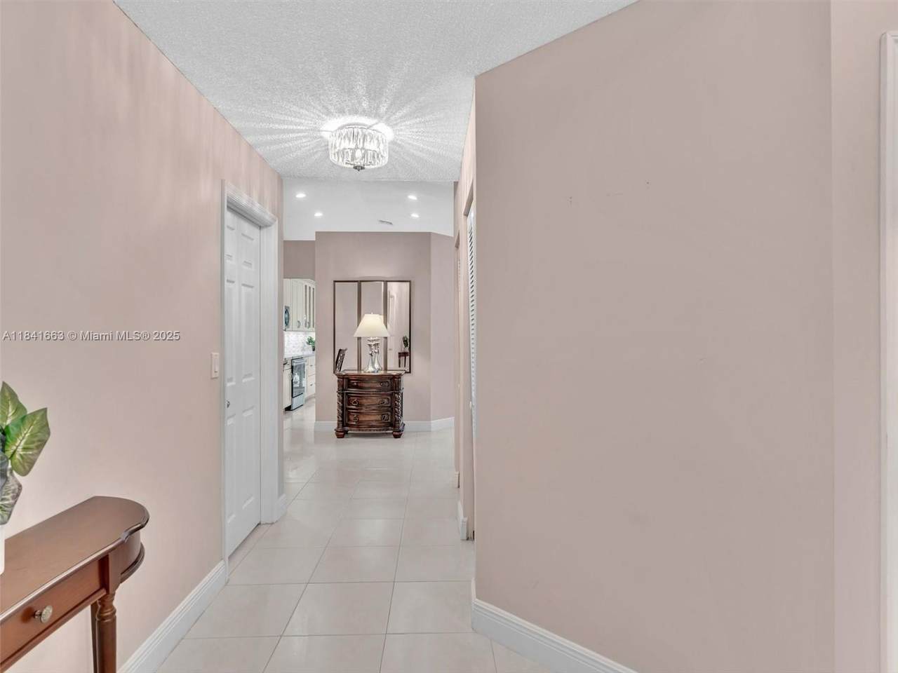 https://bt-photos.global.ssl.fastly.net/miami/1280_boomver_1_A11841663-2.jpg