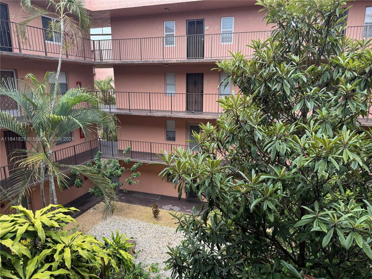 https://bt-photos.global.ssl.fastly.net/miami/1280_boomver_1_A11841826-2.jpg