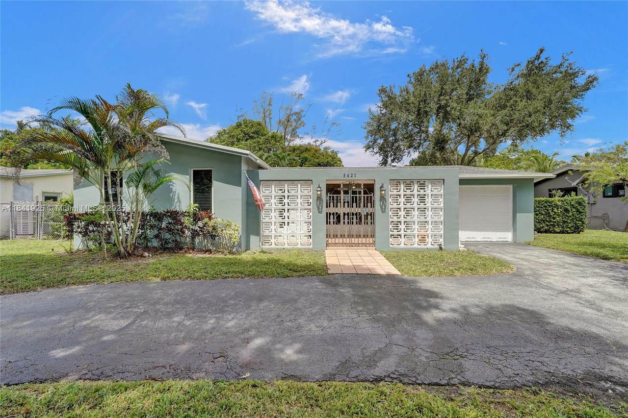 5421 94th Ave - Photo 1