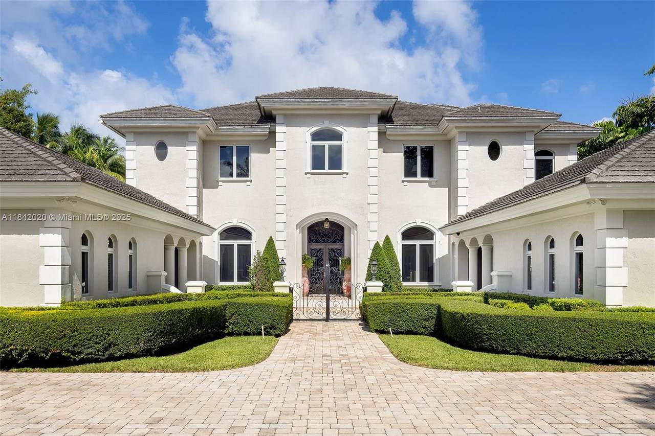 https://bt-photos.global.ssl.fastly.net/miami/1280_boomver_1_A11842020-2.jpg