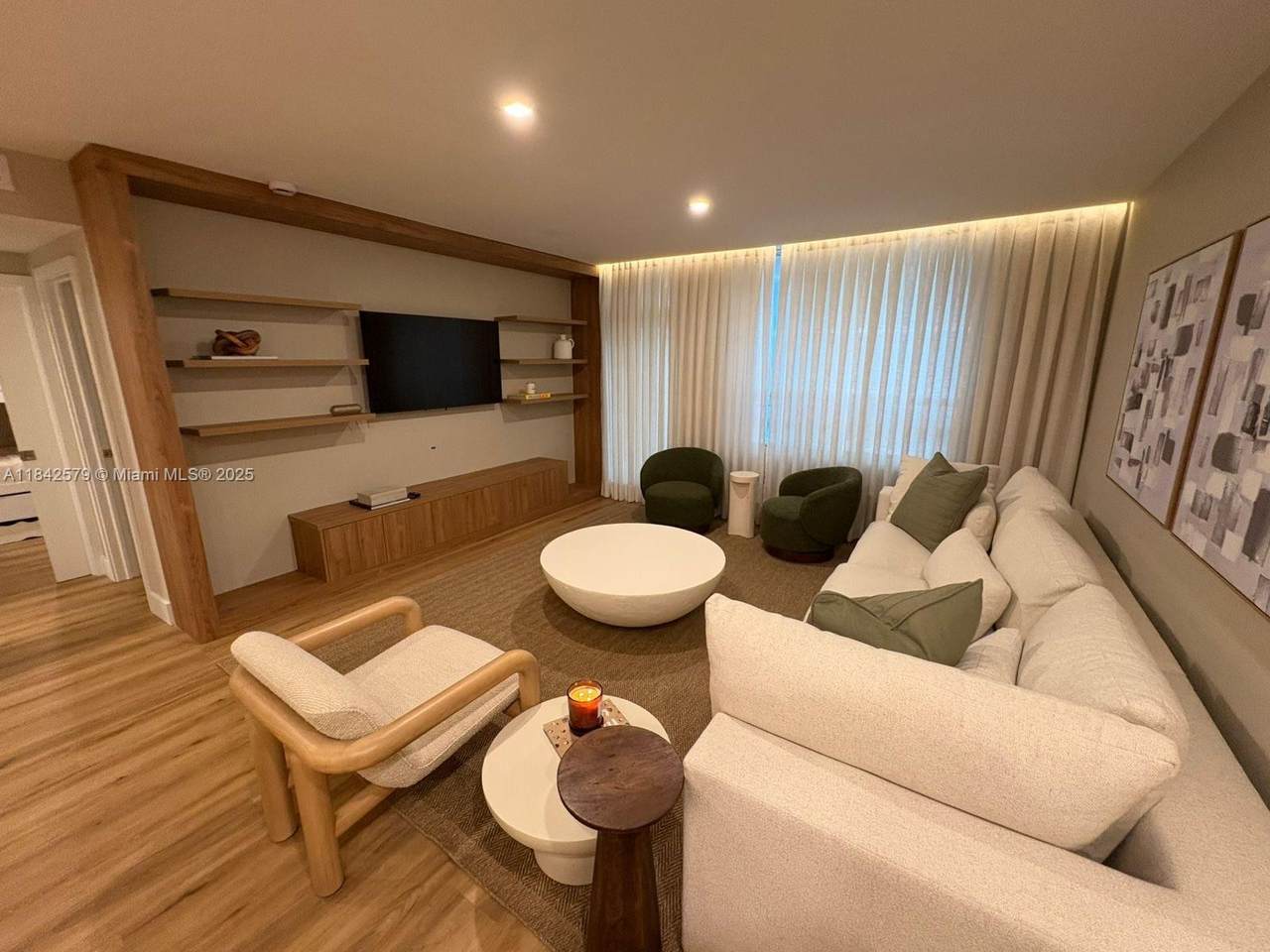 10185 Collins Ave - Photo 1