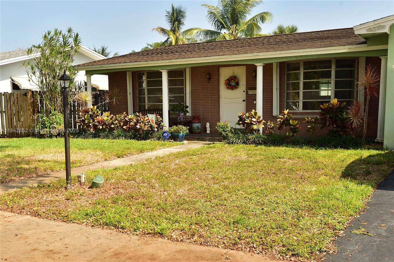 5516 Arthur St - Photo 1