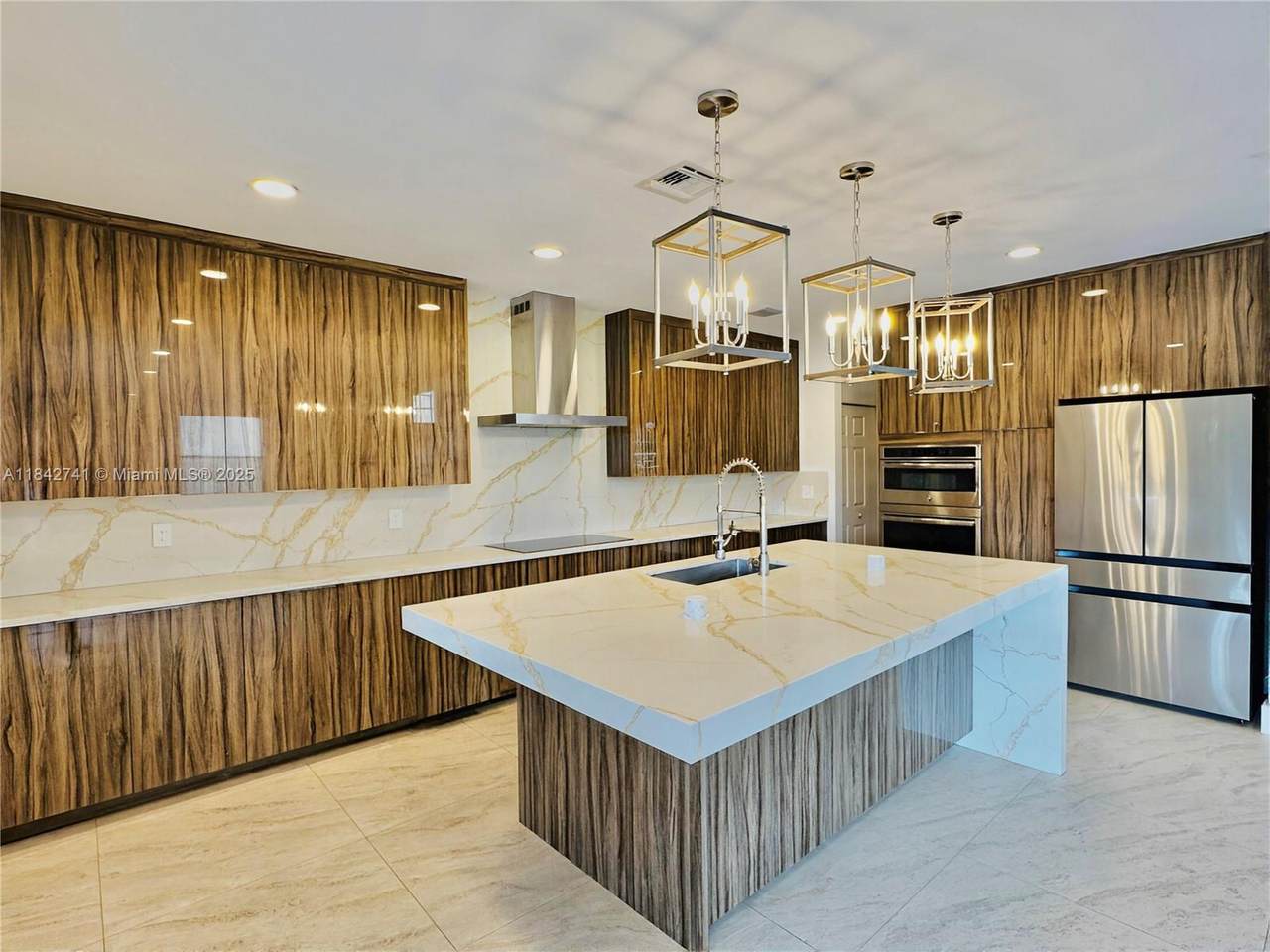 9083 Dupont Pl - Photo 1