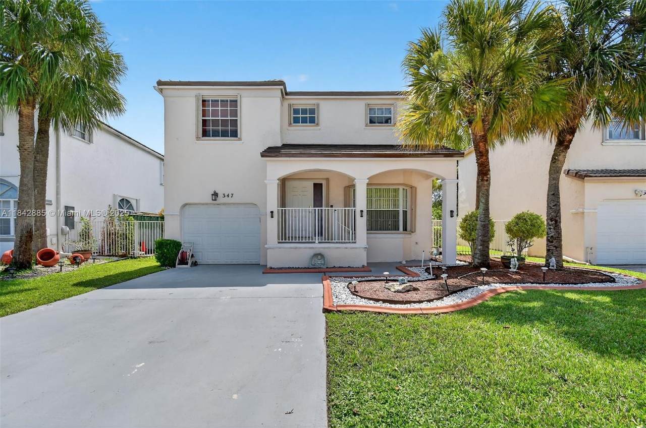 347 153rd Ln - Photo 1