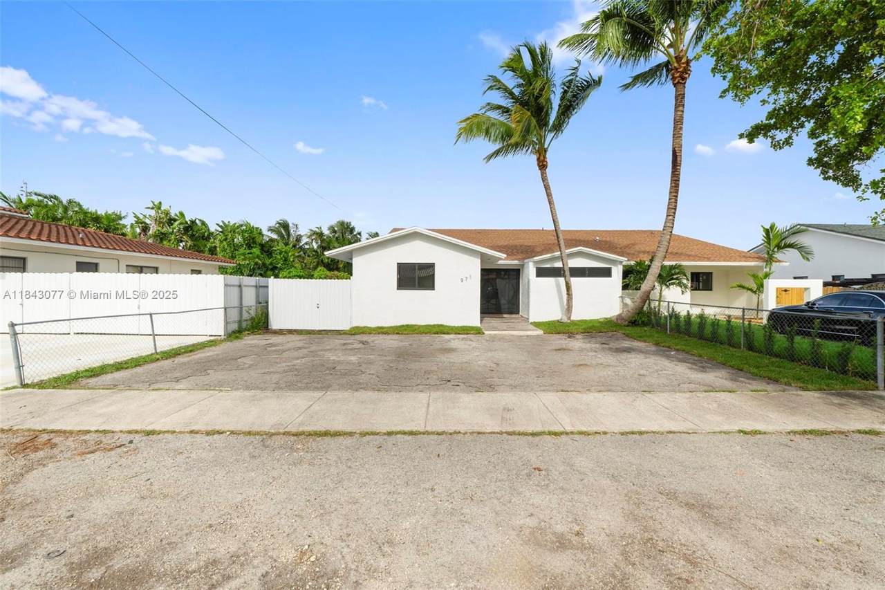https://bt-photos.global.ssl.fastly.net/miami/1280_boomver_1_A11843077-2.jpg