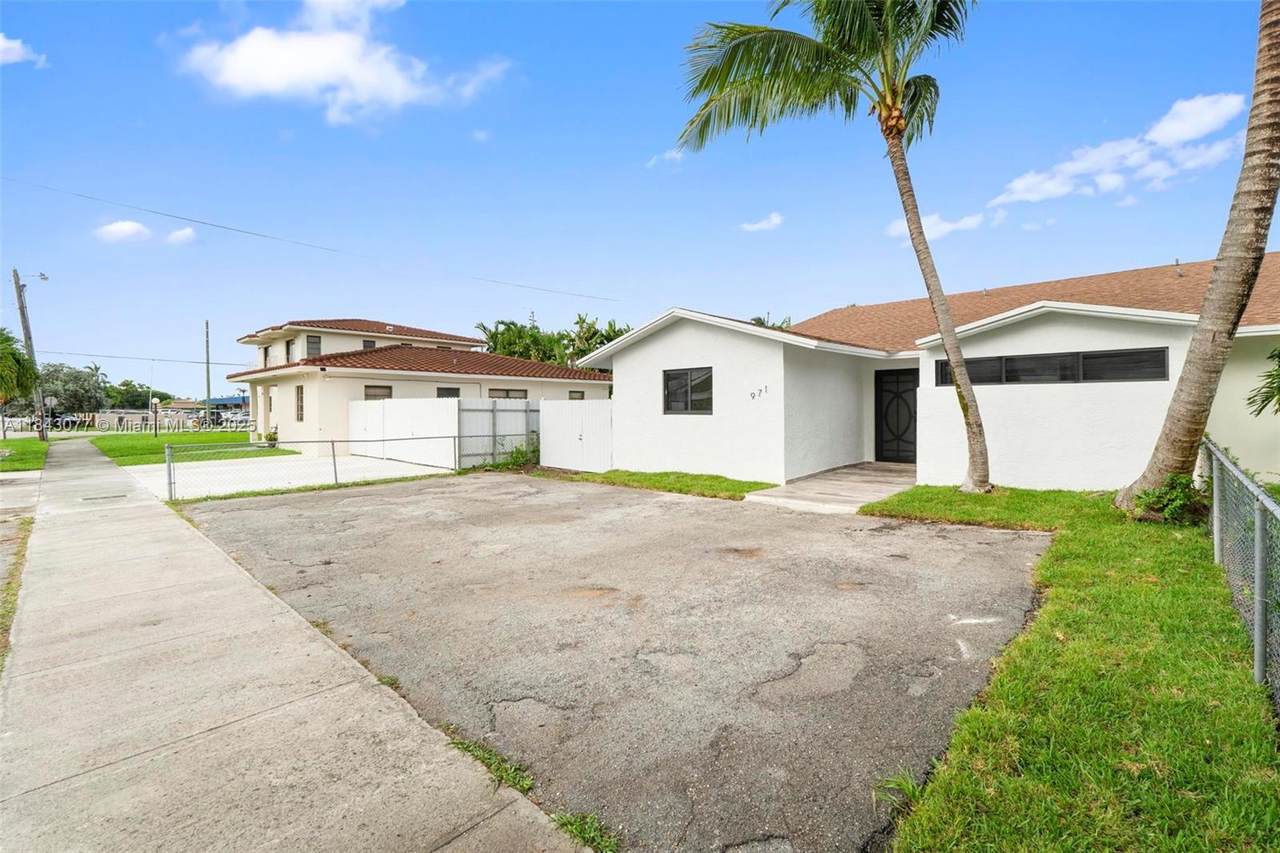 https://bt-photos.global.ssl.fastly.net/miami/1280_boomver_1_A11843077-2.jpg