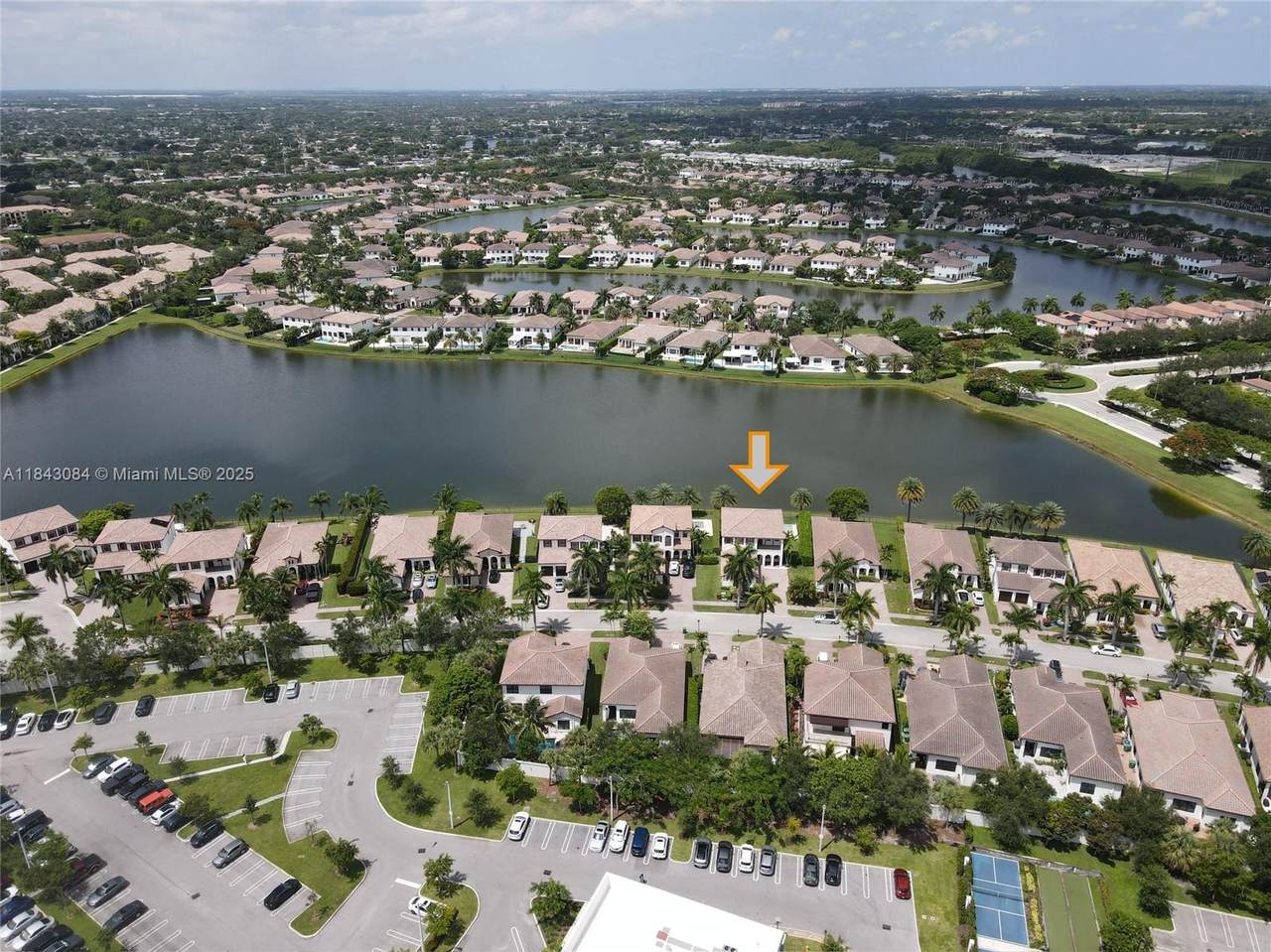 https://bt-photos.global.ssl.fastly.net/miami/1280_boomver_1_A11843084-2.jpg